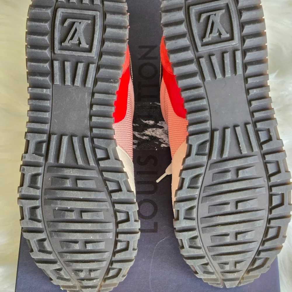 Louis Vuitton Suede Calfskin Run Away Sneakers - Picture 7 of 7